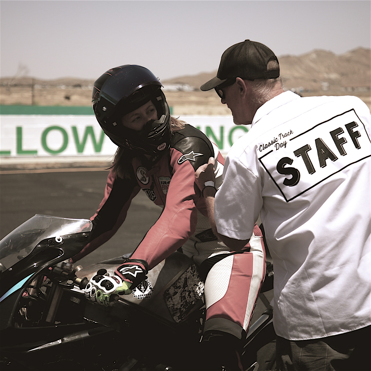 4F9A9393_2_3 gallery